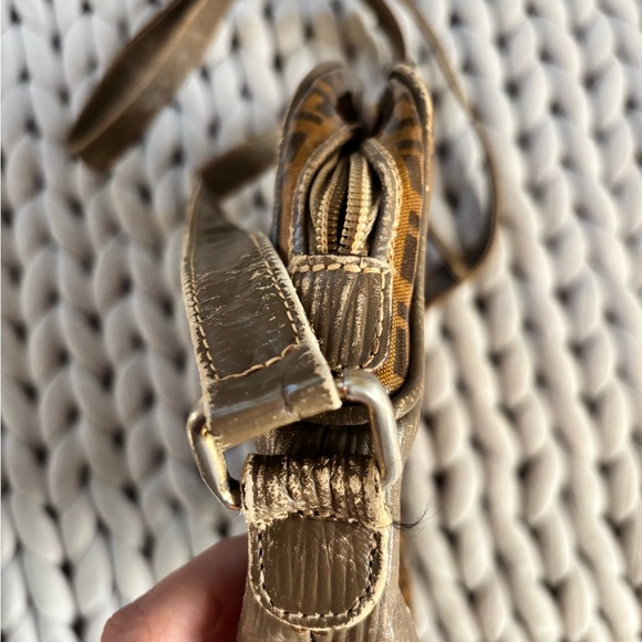 Vintage Fendi Crossbody - Picture 2 of 7